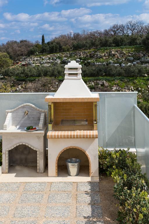 Deluxe Villa Ianthos - Outdoor Hot Tub & Kids Pool Gallos Bagian luar foto